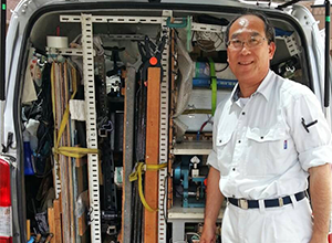 スタッフ[担当者：清末] 私が迅速丁寧に対応致します！｜北九州ガラス・鍵の住まいSOS110番